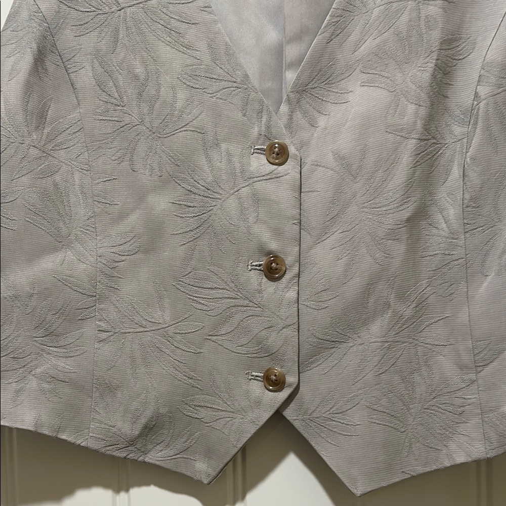House of Harlow Gray Embroidered Button-Up Vest - Picture 2 of 5